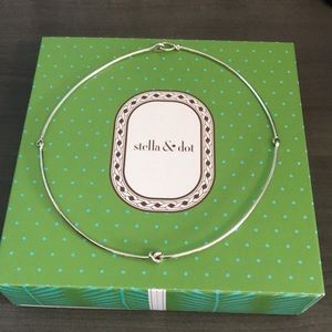 Stella & Dot Simple Knot Collar